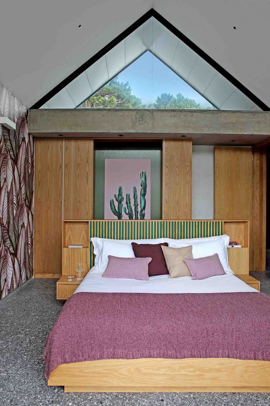 bedroom, Cape Town / Thomas Leach Architecture