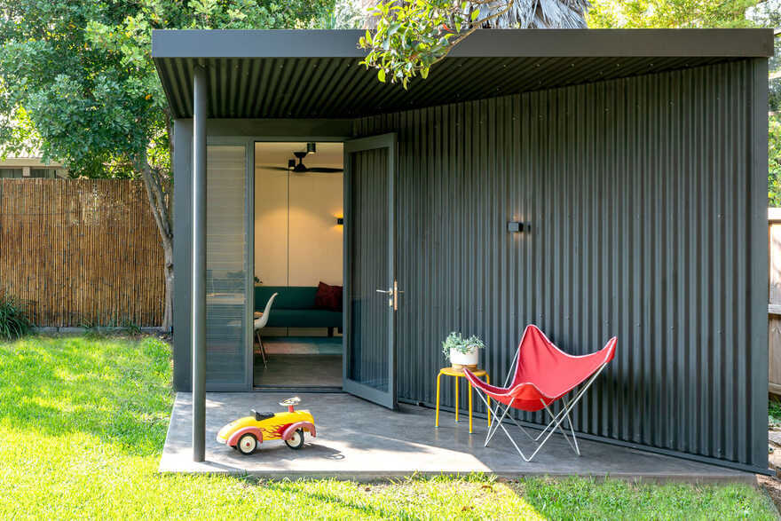YrdPod Tiny House / Kreis Grennan Architecture