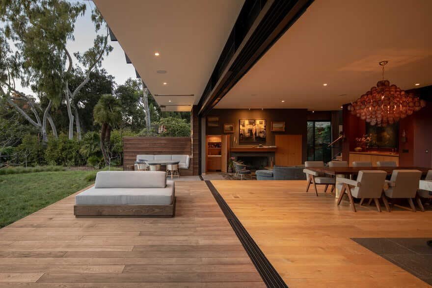 A Los Angeles Residence Celebrating Art and Nature