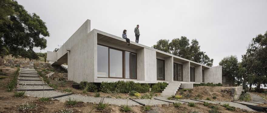 Cipolla House by Felipe Assadi Arquitectos