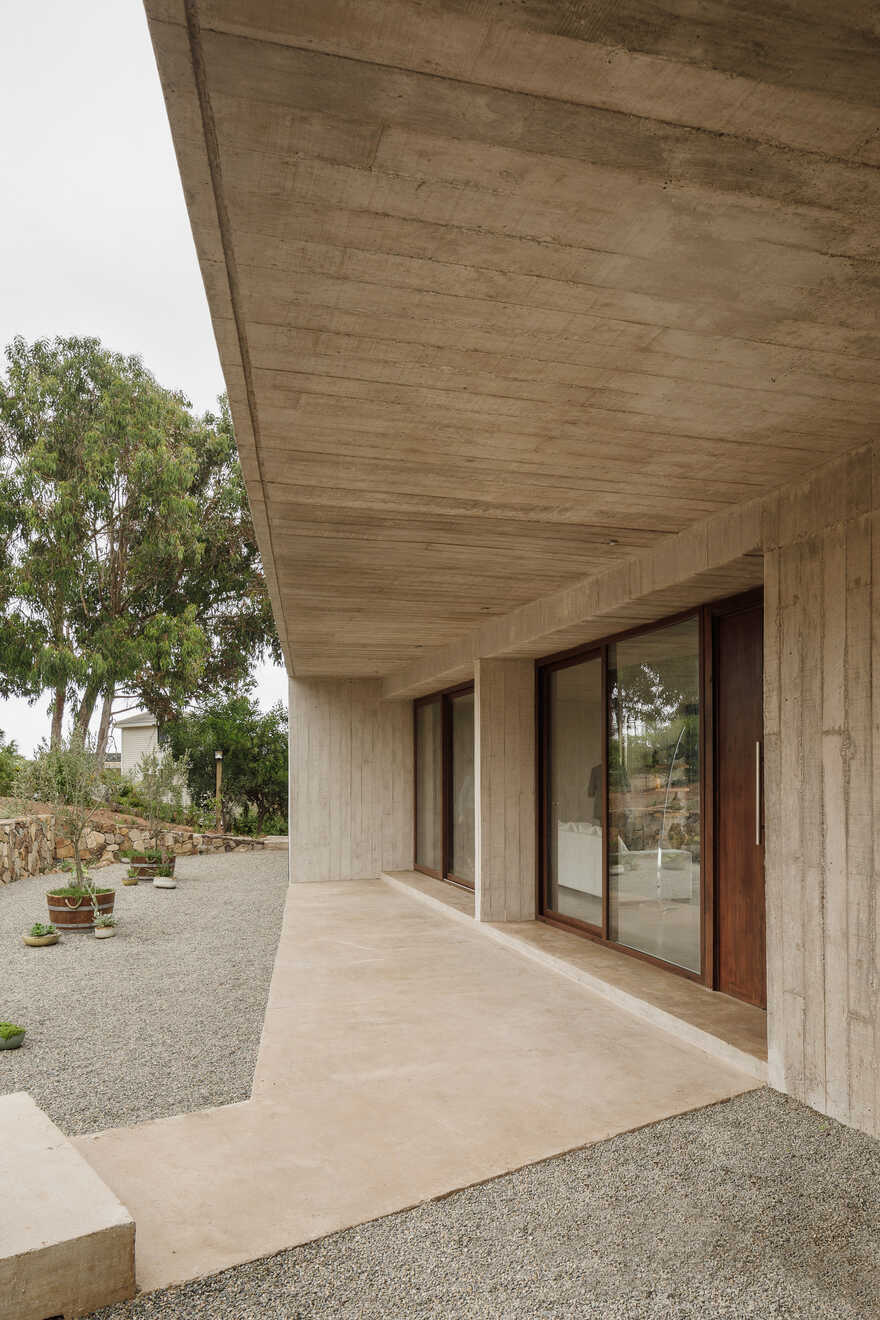 Cipolla House by Felipe Assadi Arquitectos