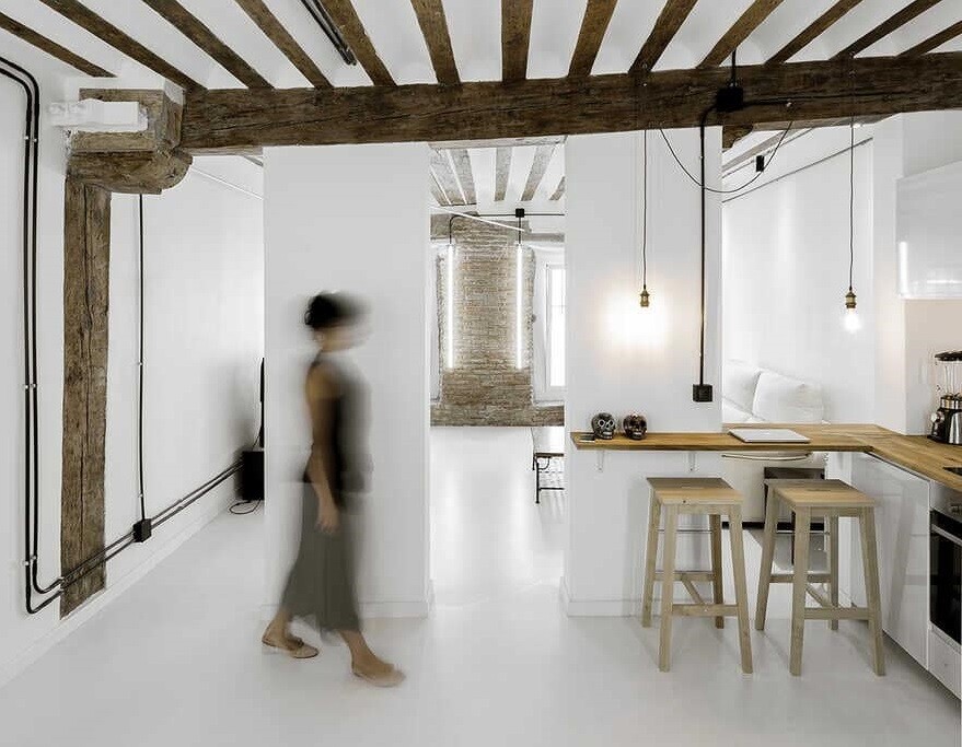 Diaphanous Renovation for a Musician in Madrid / idearch studio