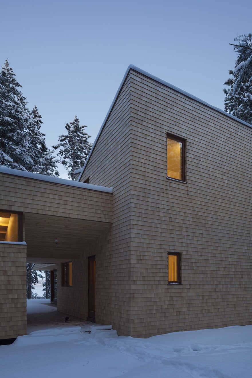 Somes Sound House / Matthew Baird Architect