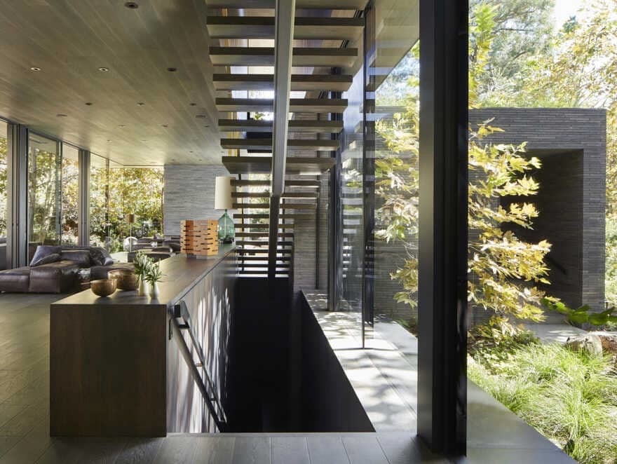 Mandeville Canyon House / Marmol Radziner Architecture