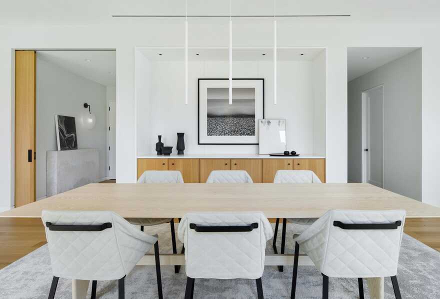 dining room / Hacin + Associates