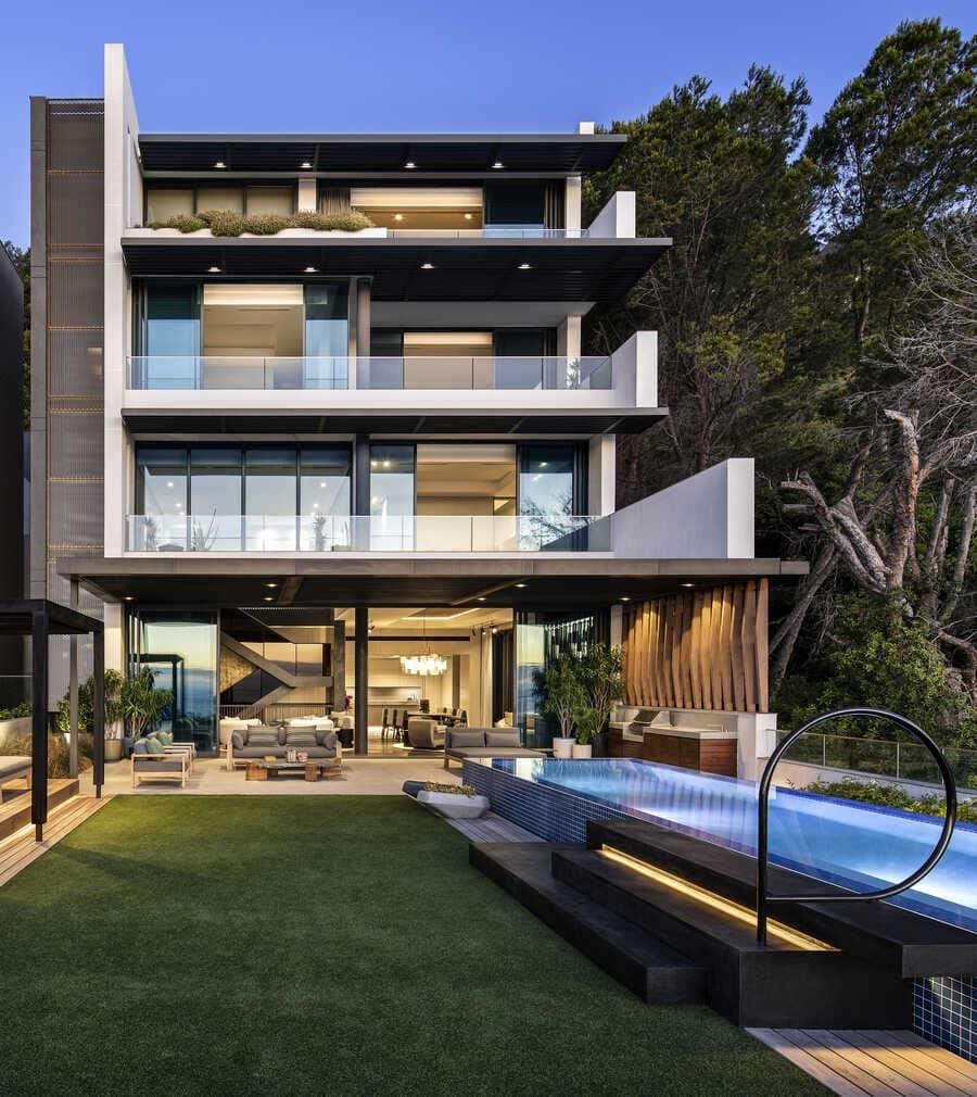 South Villa, a Five-Story Penthouse in Cape Town