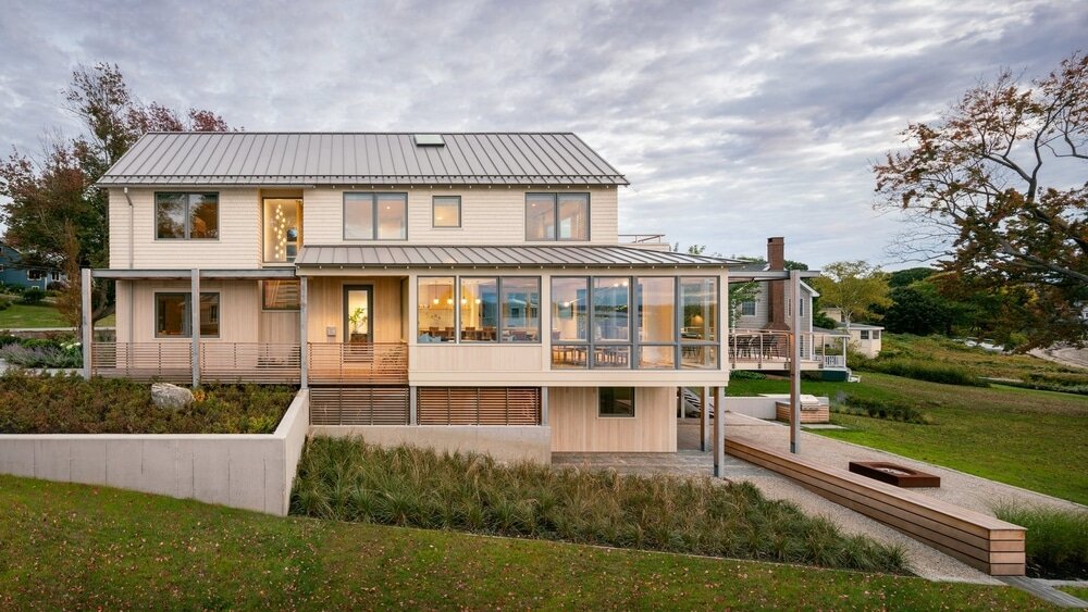 Peaks Island Cottage by Whitten Architects