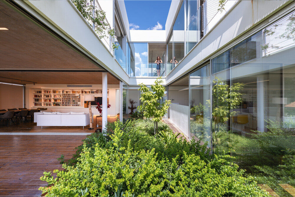 The Garden House in the City / Christos Pavlou Architecture
