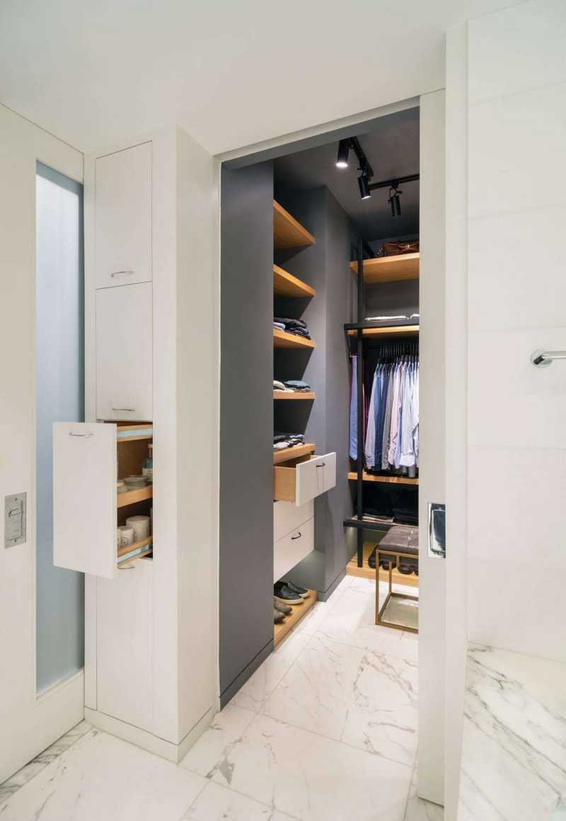 New York Apartment Gains a Spacious Luxury Bathroom and Dressing Room