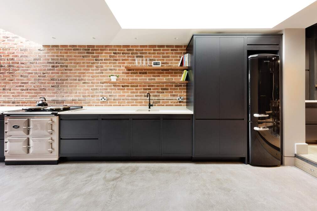 kitchen, Family Home in Warsash / Adam Knibb Architects