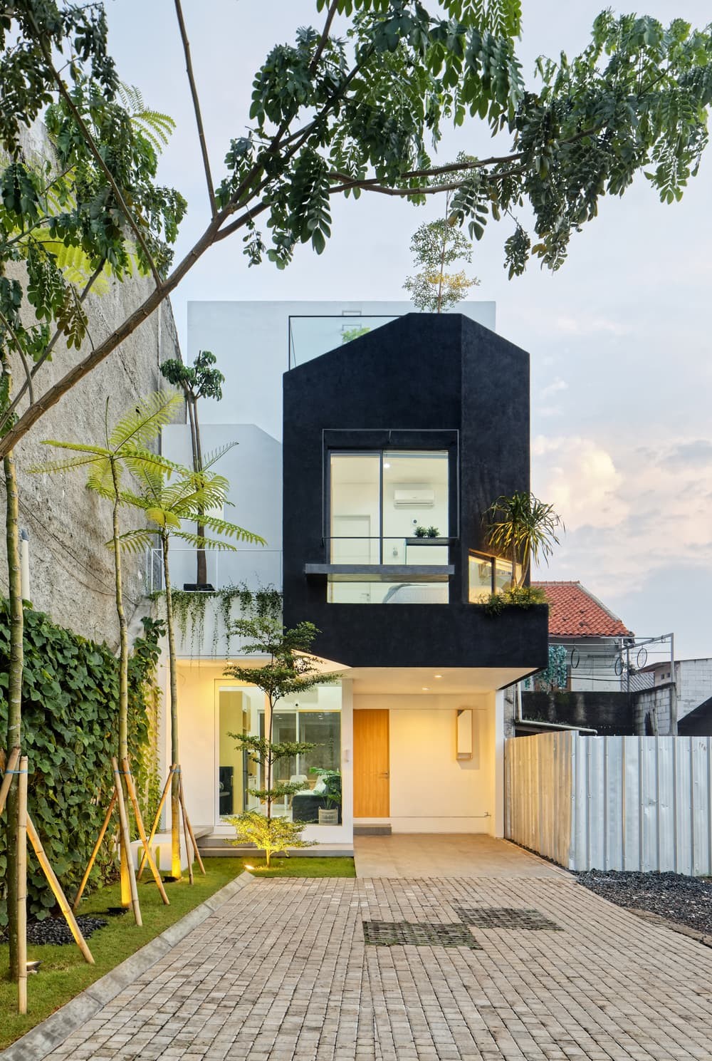 Linaya House by Delution in Ciputat, Indonesia