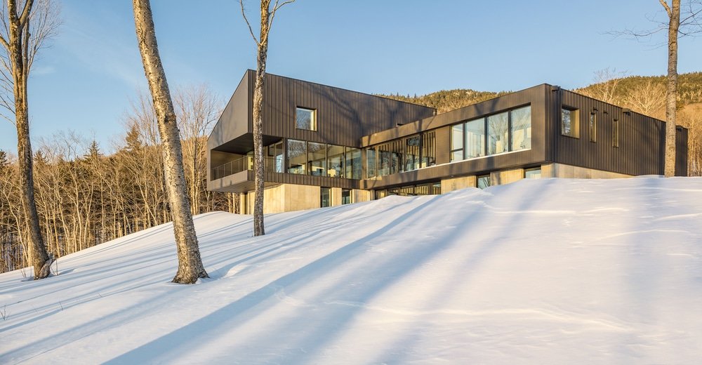 Vista Residence, a Private Mountainside House by Birdseye Design