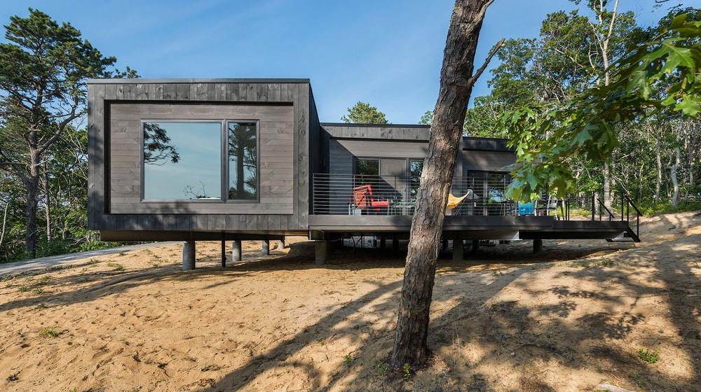 Warp House, Prefabricated Home Designed for a Retired Artist from Boston