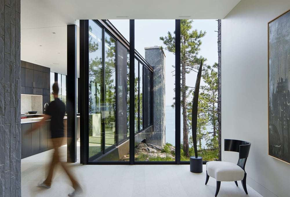 X House by Snow Kreilich Architects