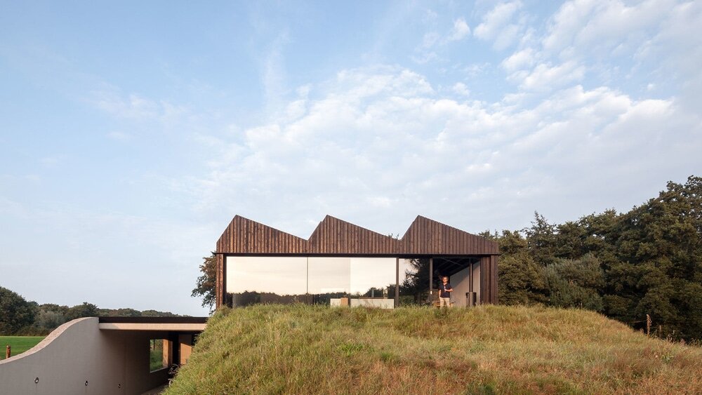 Villa HJ Built from Natural Materials, with Sustainable Techniques
