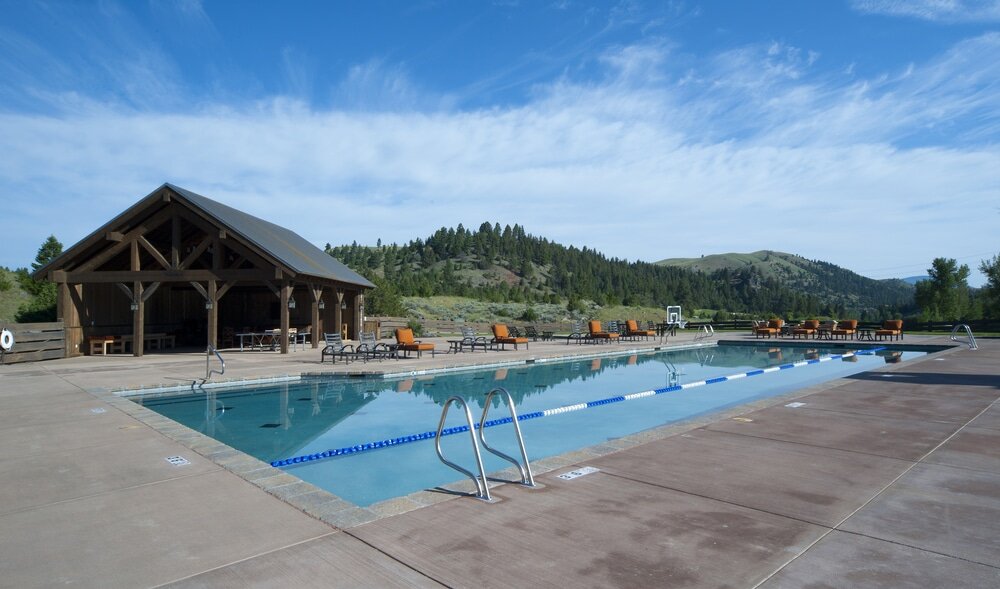 Pool & Game Barn Complex in Deer Lodge, Montana / Cushing Terrell