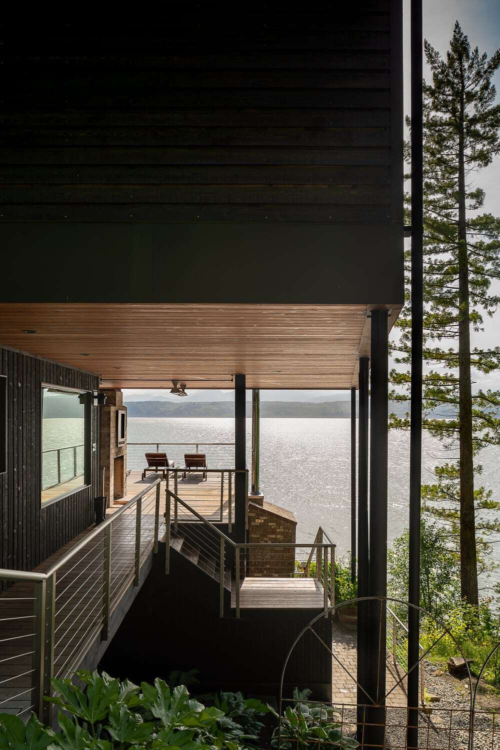 Aldo Beach House by Wittman Estes Architecture + Landscape