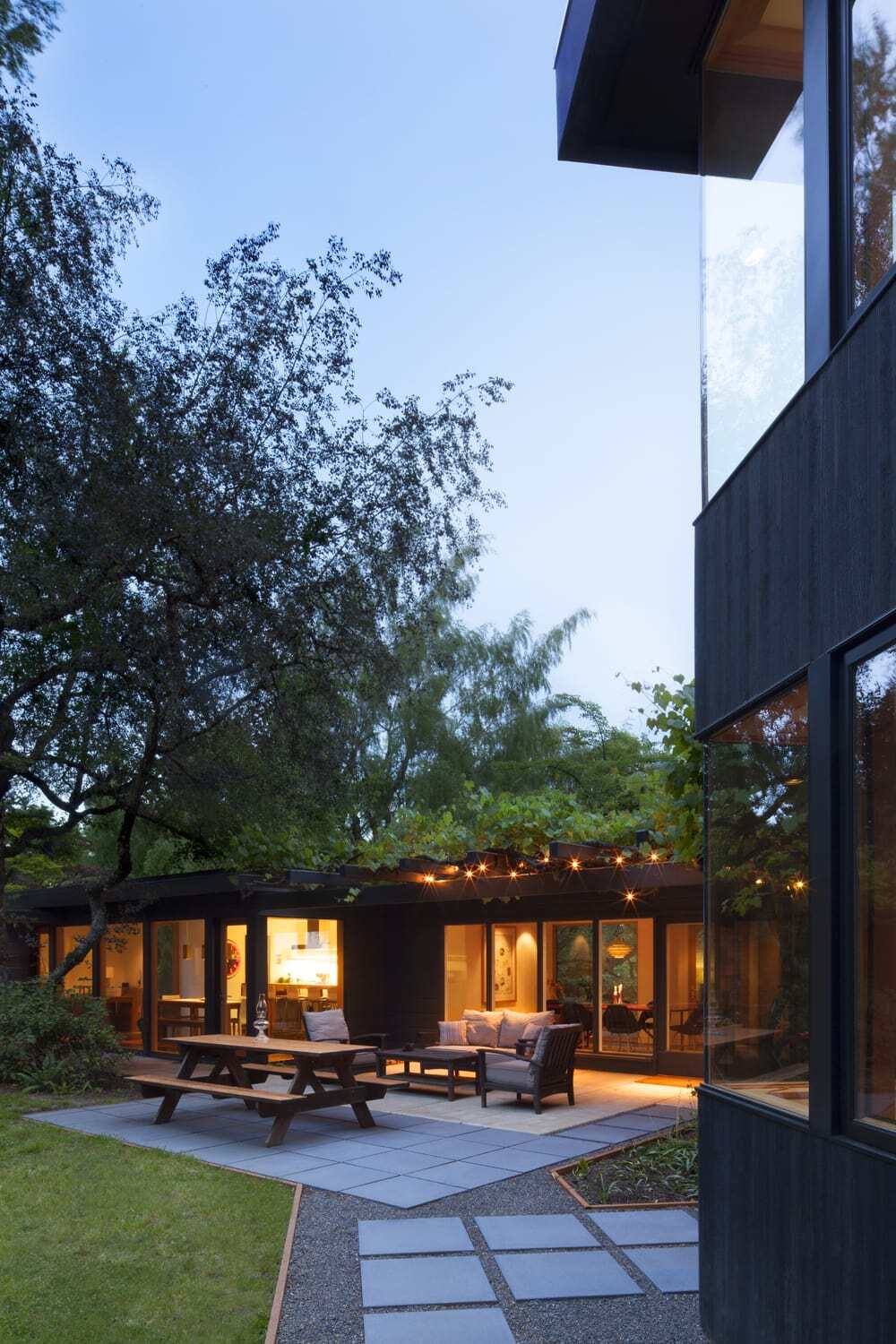 Meschter Residence by Skylab Architecture