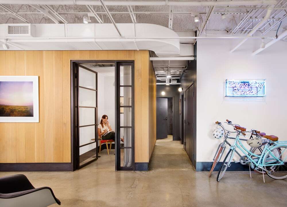 A Mid-Century Austin Office Building Transformed to Foster Interdisciplinary Collaboration