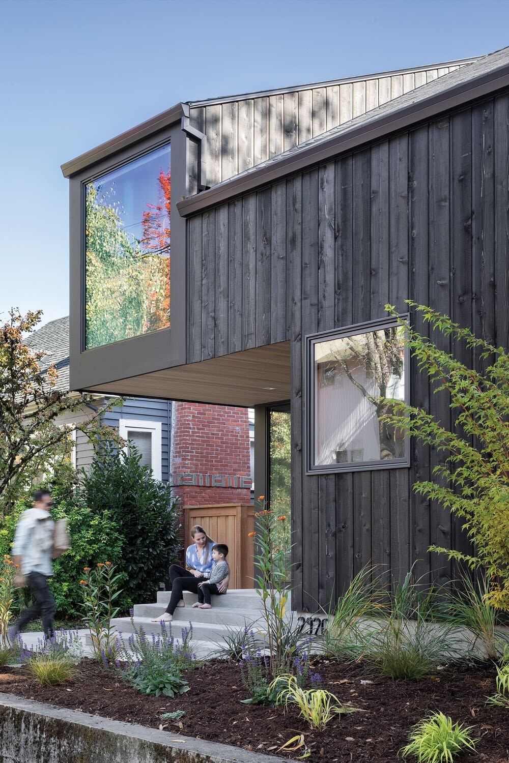 One-Story 1945 Cottage in Portland Transformed into a Comfortable Contemporary House