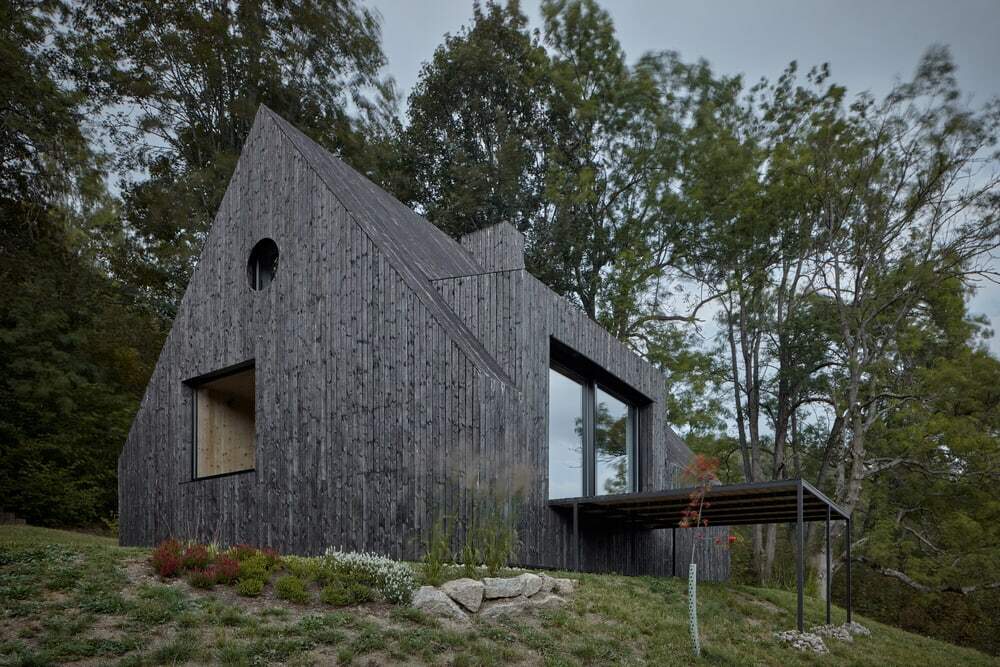 Cottage Pod Bukovou by Mjölk Architects