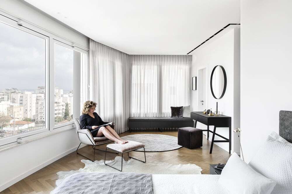 H Apartment in Hod HaSharon by Maya Sheinberger Interior Design