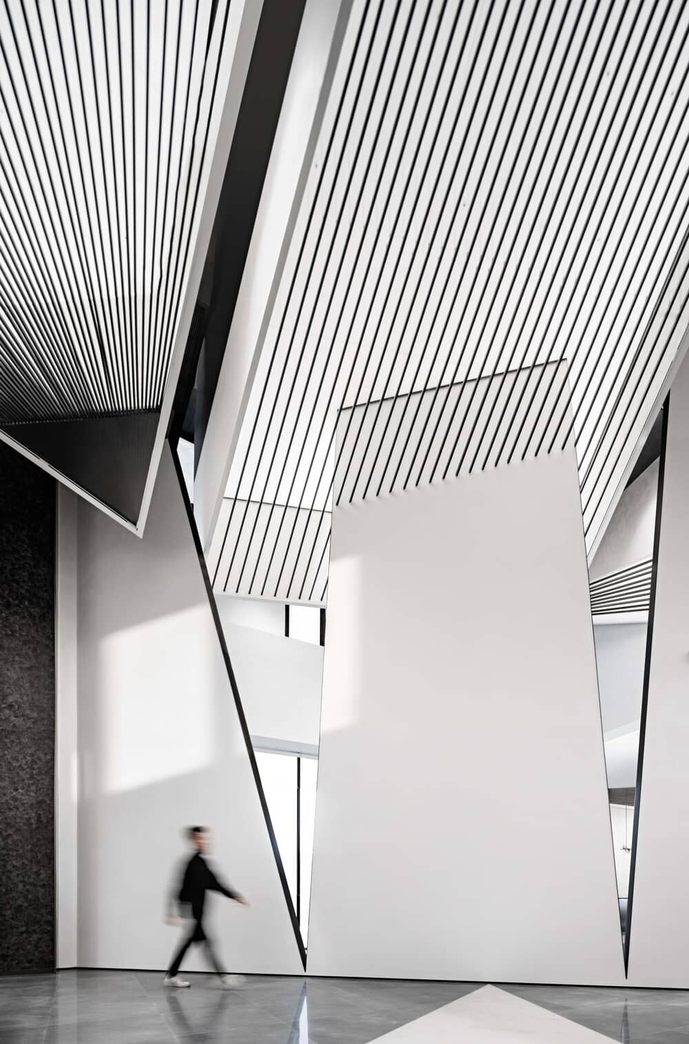 A Minimalist and Futuristic Sales Office from Shanghai