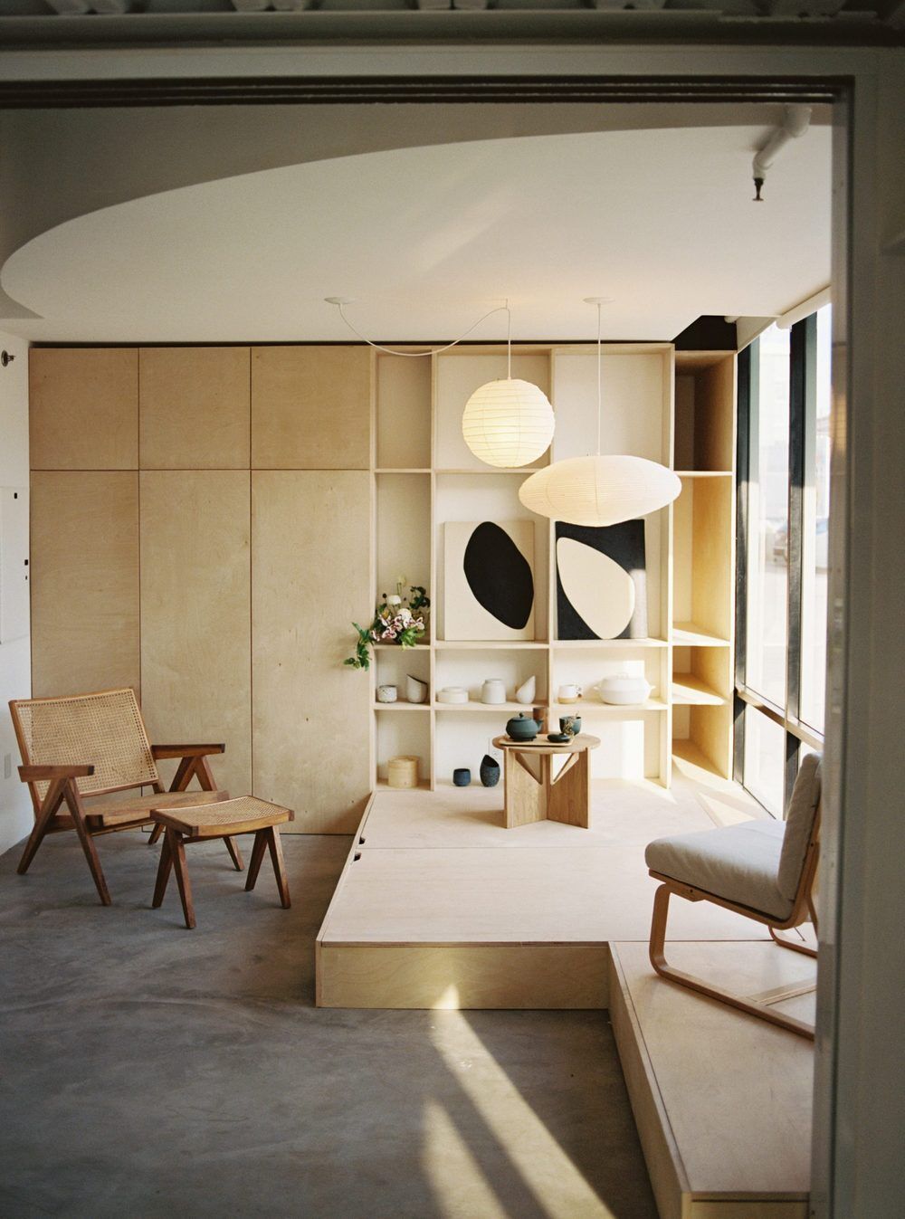 Biscuit Loft, a Japanese-Inspired Apartment Design in Downtown LA by OWIU
