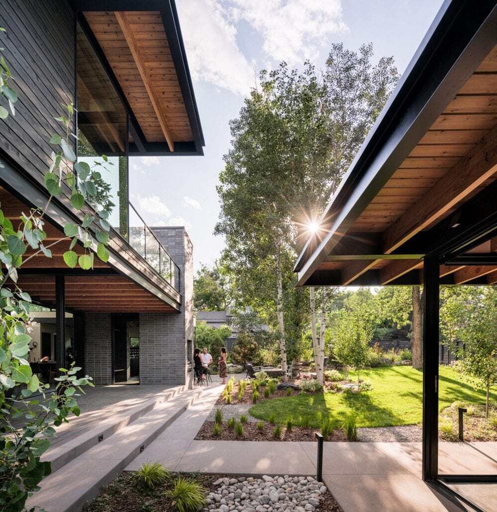 Mariposa Garden House by Renée del Gaudio Architecture