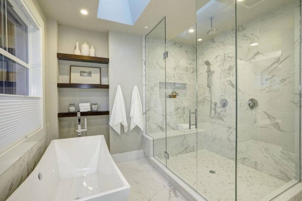 Bathroom Redesigning Ideas for Making a Stylish and Maintenance-Free Bathroom