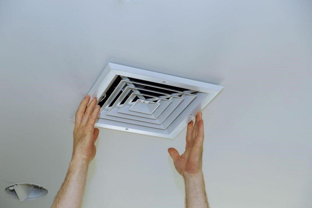 Installing an Exhaust Ceiling Fan