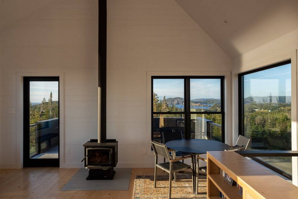 Halfway Hill House by Woodford Architecture
