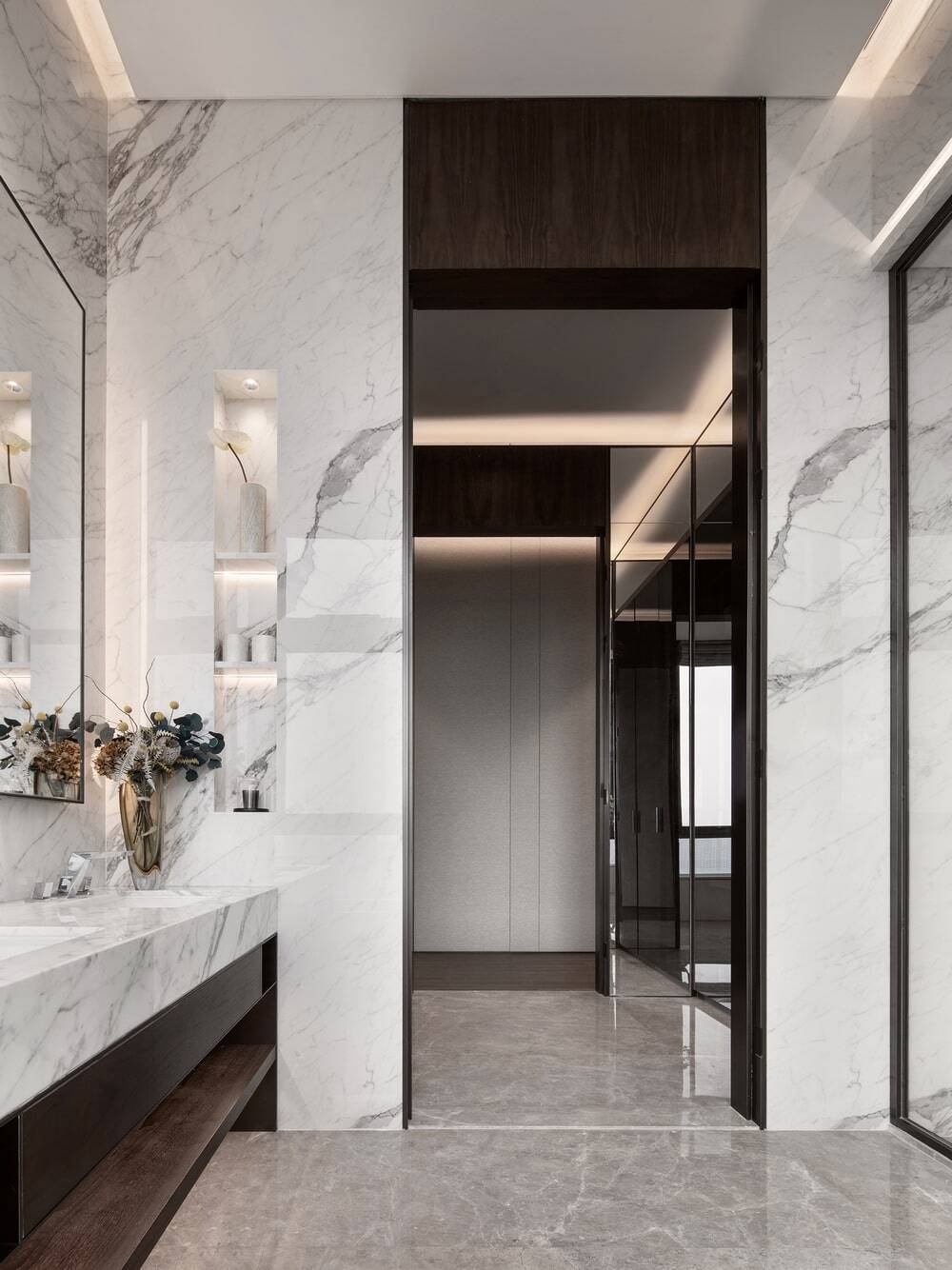 bathroom / GFD Interior Designs