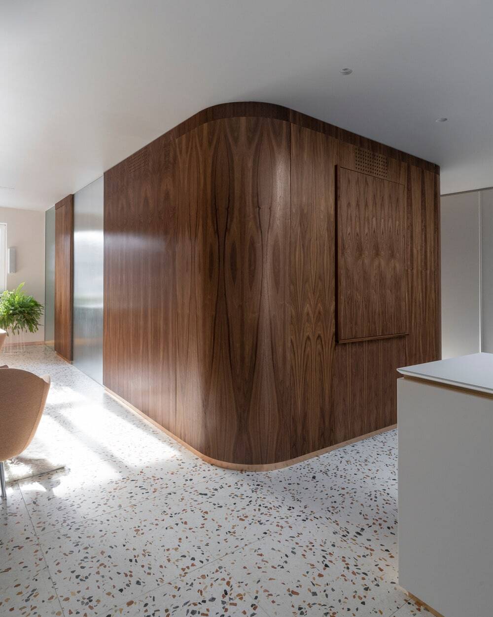 Central walnut core, Dupont Blouin Architects
