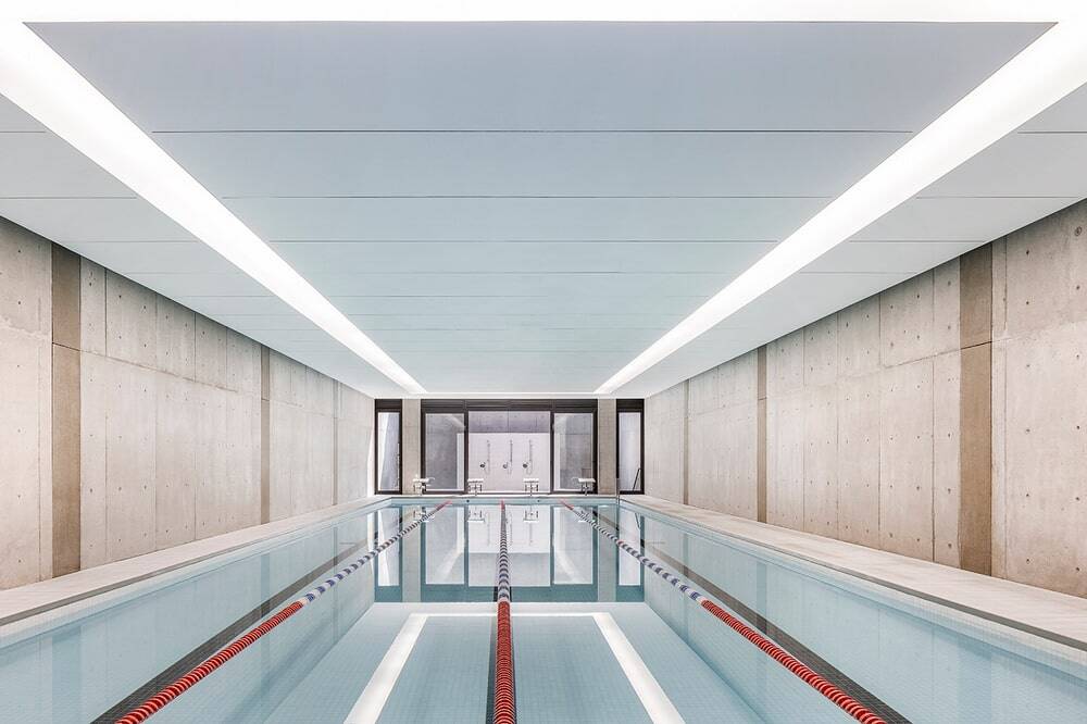 A Swim School and Four Duplex Apartments by Soler Orozco Arquitectos