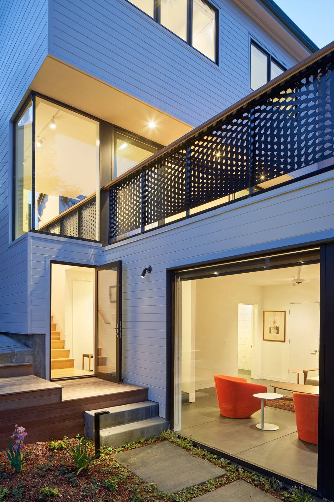 Pinales House, San Francisco by Schwartz and Architecture