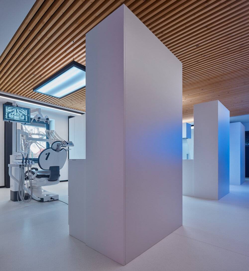 Dental Clinic myTREEDK in Opava by Qarta Architektura