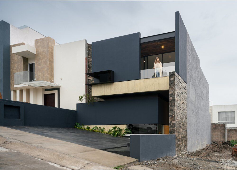 PF House by Infante Arquitectos