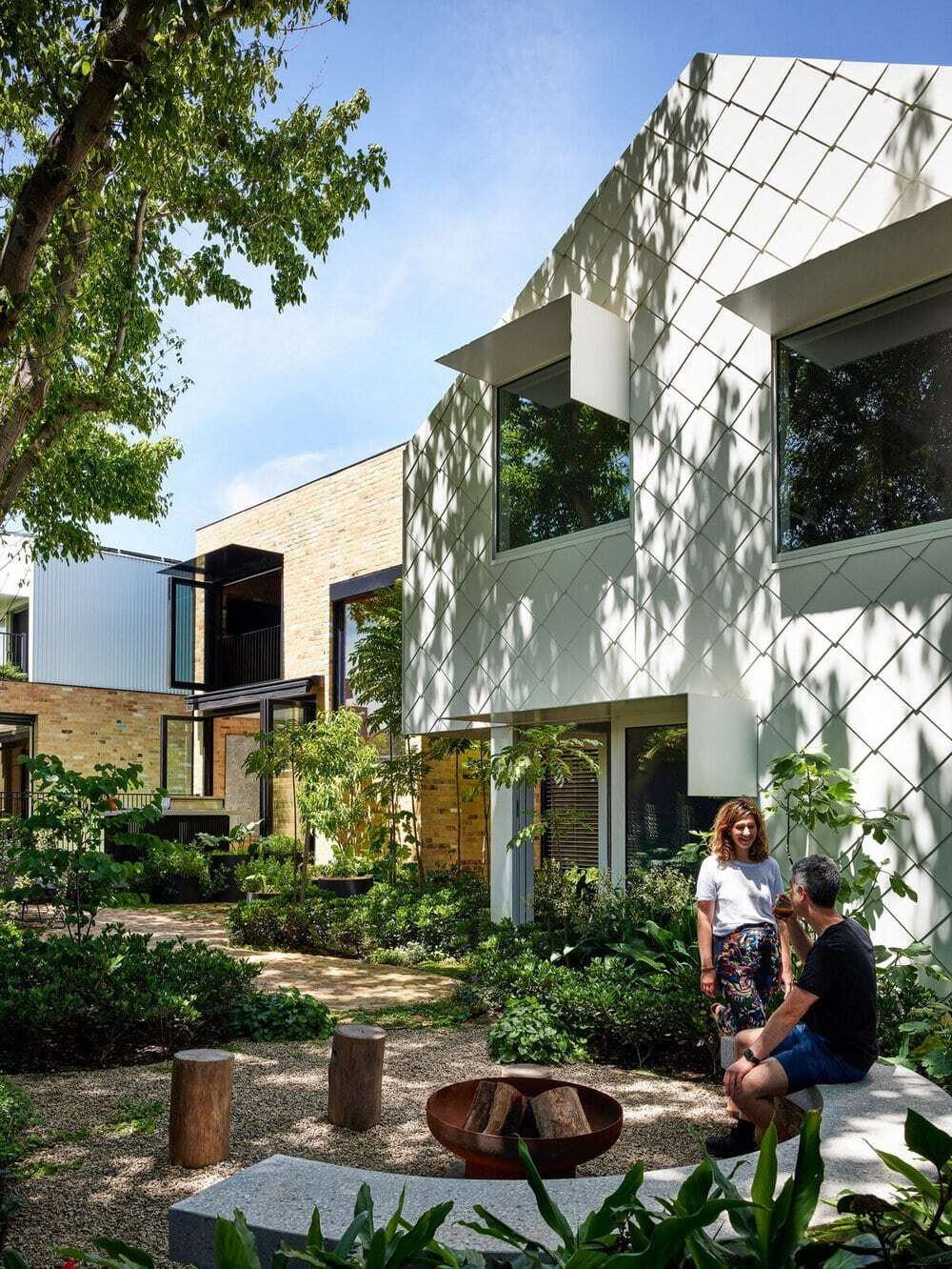 Sustainable Garden House by Austin Maynard Architects
