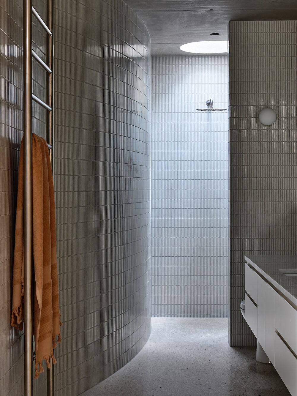 bathroom, Rob Kennon Architects