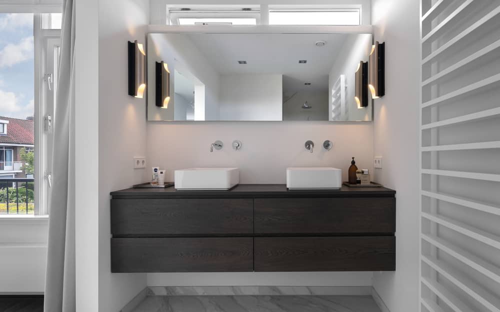 bathroom, Arjen Reas Architects