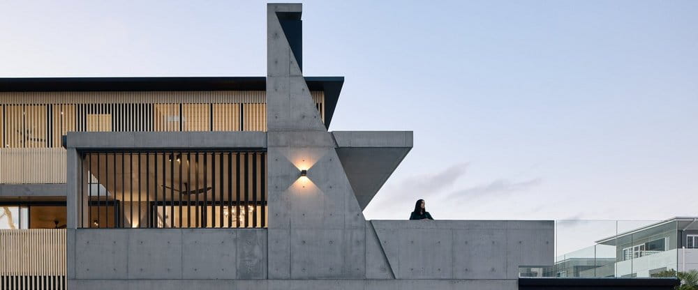 Battle Star House by Shaun Lockyer Architects