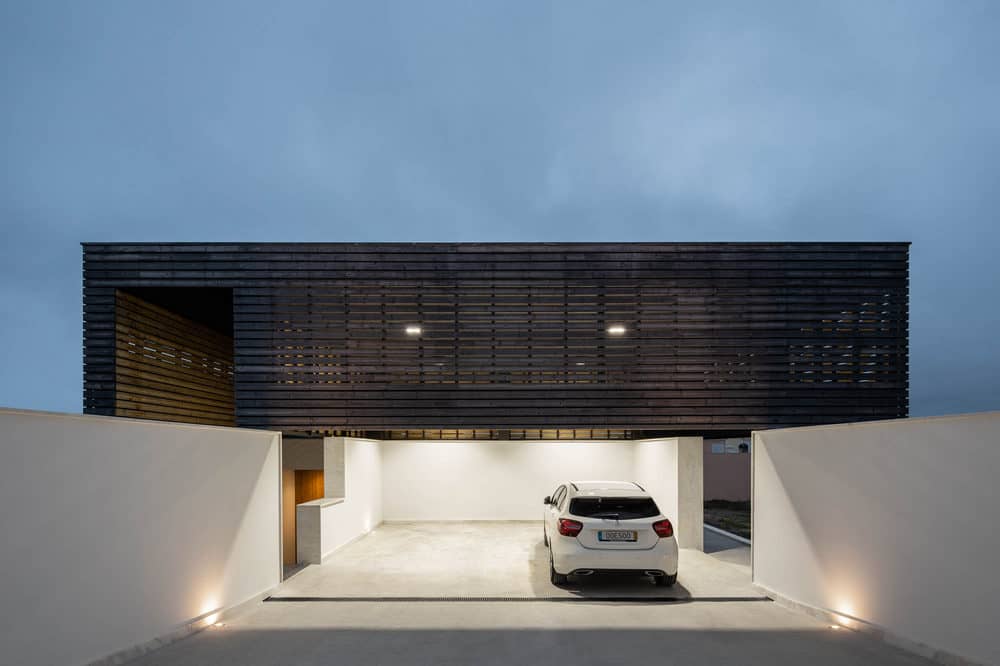 TD House by ESQUISSOS Arquitectura e Consultoria