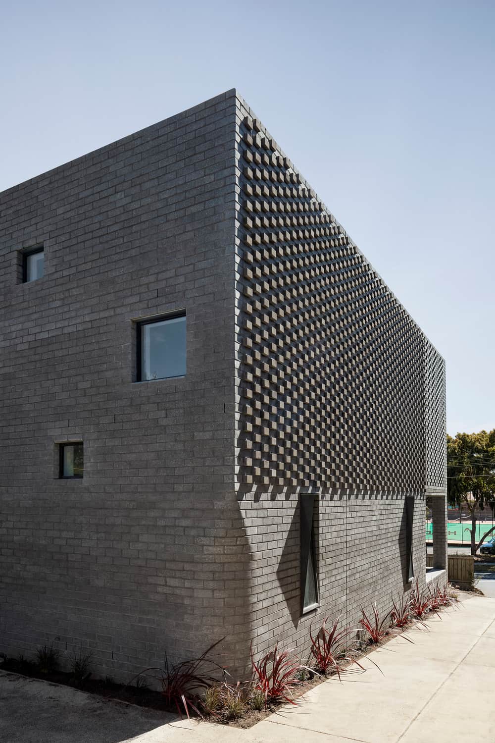Cuboid House by LLDS