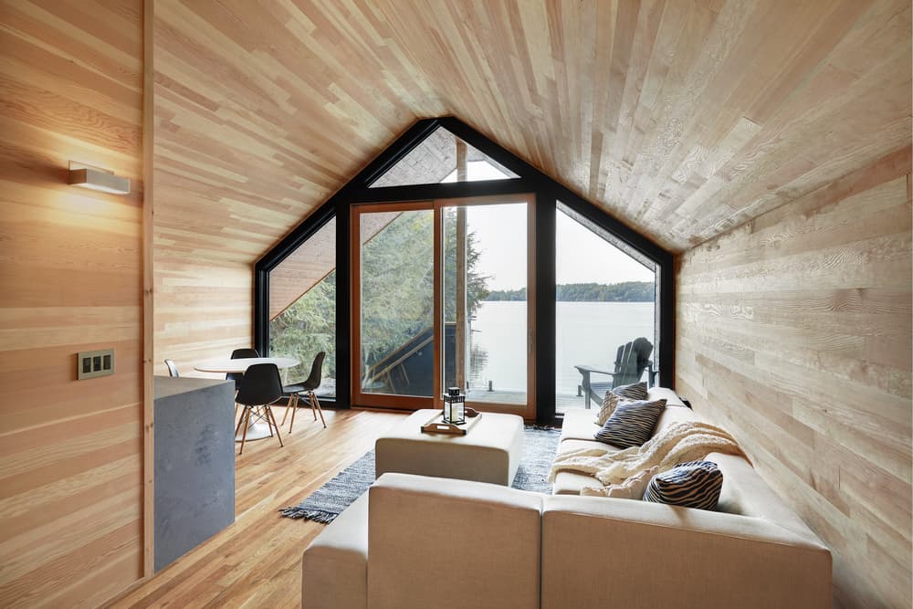 Whalon Bay Cottage by Altius Architecture