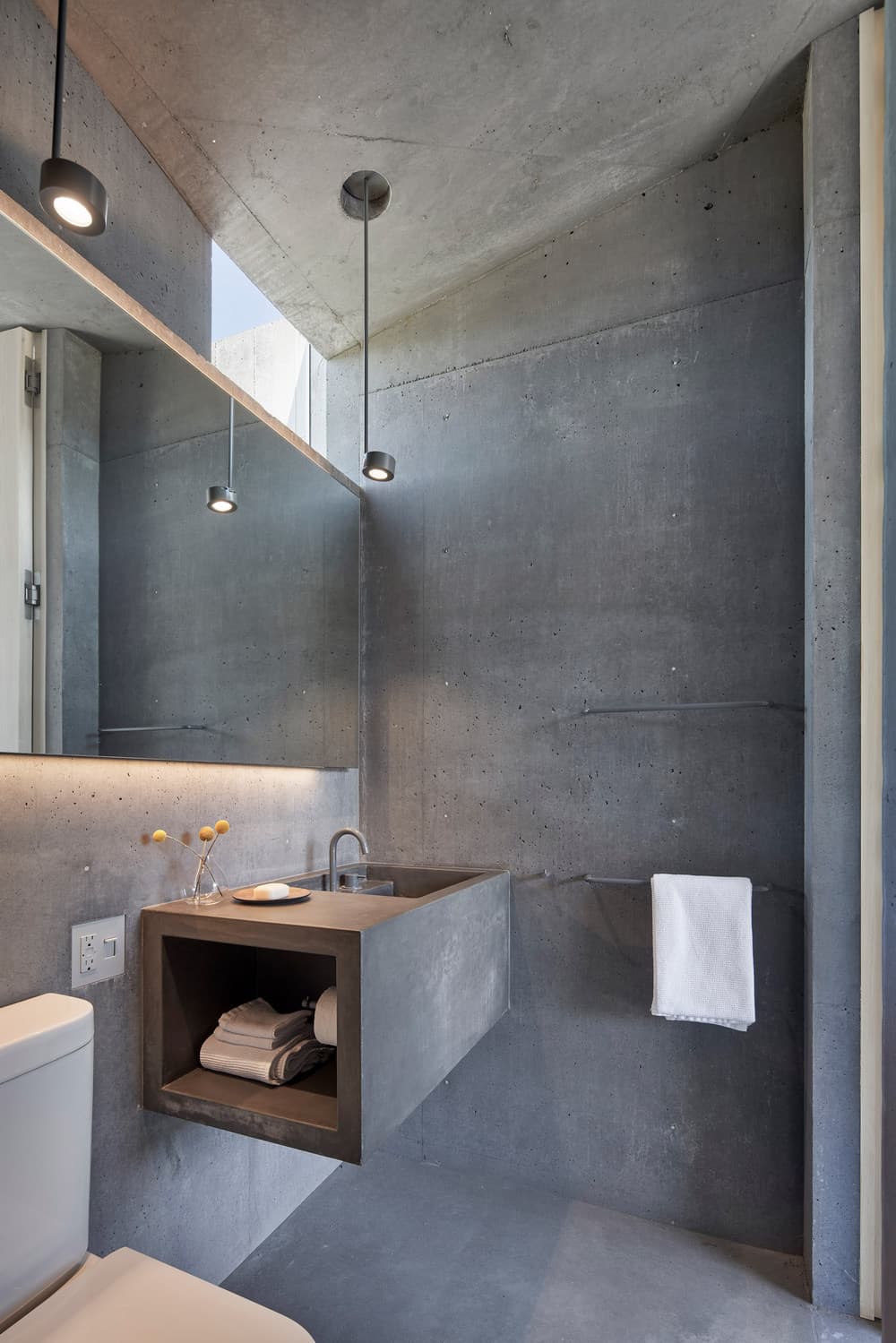 bathroom, Mork-Ulnes Architects