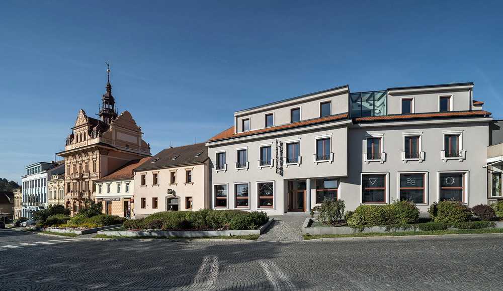 Conversion of the Vltavan Hotel in Sedlčany to a Mixed-Use Municipal House