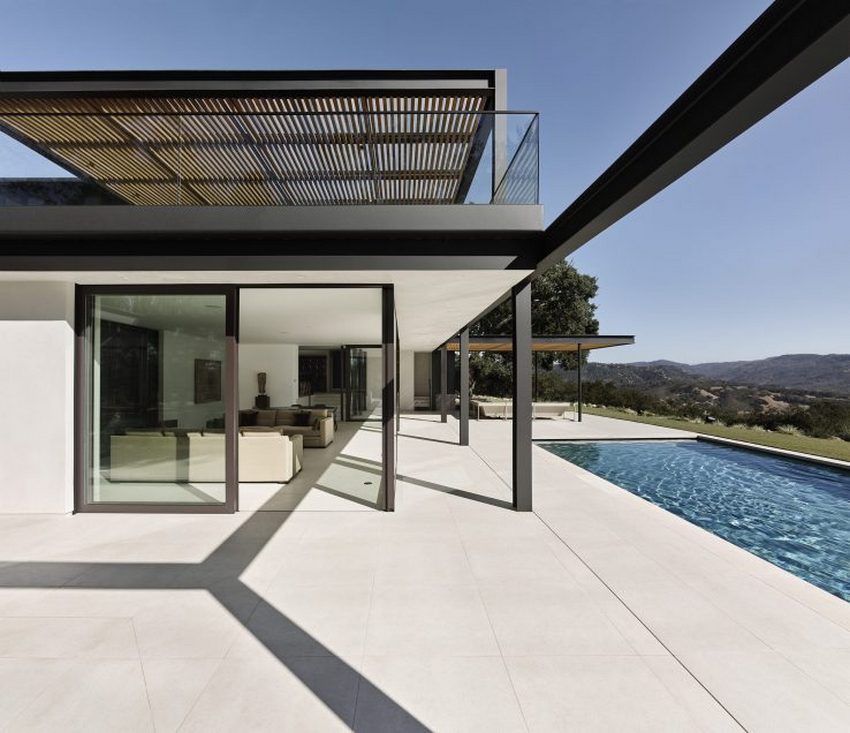 Hennessey Shadow House by Signum Architecture