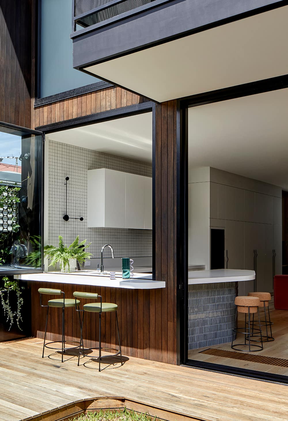 Neville St Residence by Chan Architecture