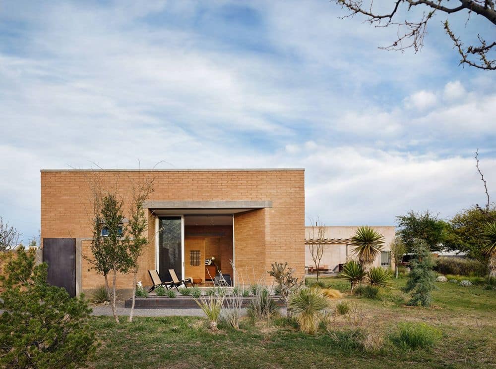 A New Detached Addition to an Existing Home in Marfa, Texas